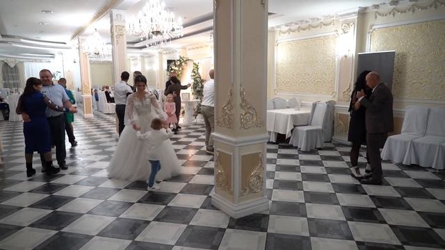 🎉Весільні танці. Весілля гуляє. Ресторан Станіславський двір. смотреть онлайн