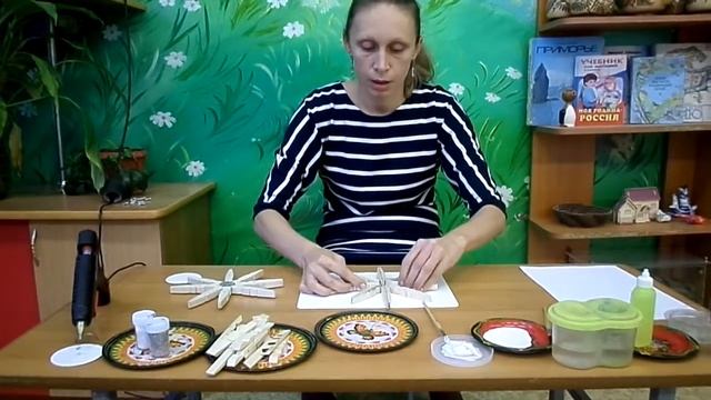 Снежинка из прищепок