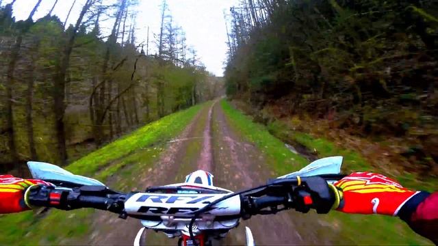 BETA 250 RR 300RR KTM 300 tpi Enduro смотреть онлайн