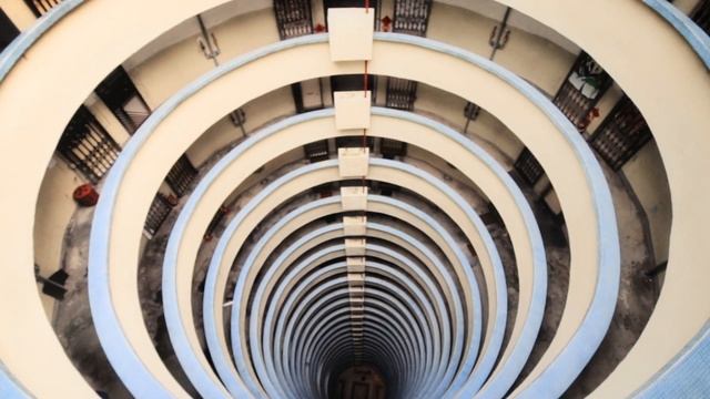 Fine Art Photographer Talks Hong Kong Cityscapes and Importance of Print смотреть онлайн