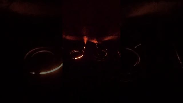 Печка топится.(Успокаивающее видео) смотреть онлайн