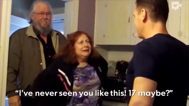 Guy surprises parents with 200 pound weight loss смотреть онлайн