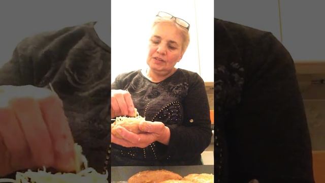 Կիևսկի կոտլետ հավի մսով խոզապուխտ ապուխտ խոզիլեզով Kotelet Chiken Werkentonen Pasturma Werken Sal