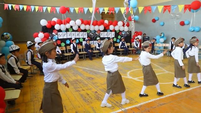 Алиппе майрам 12.05.2023 Арып Сыдыков орто мектеби. 1-а класс смотреть онлайн
