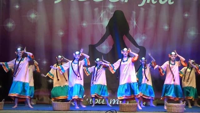 Юниоры группы фолк начинающие. Ассорти 2017 смотреть онлайн