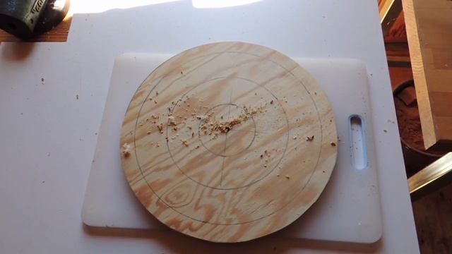 🇨🇭33 - Plateau de reprise pour tour à bois, 1 ère partie. смотреть онлайн