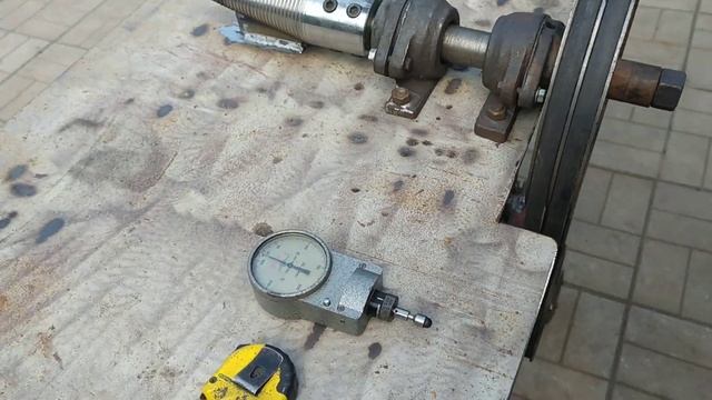 Винтовой дровокол . смотреть онлайн