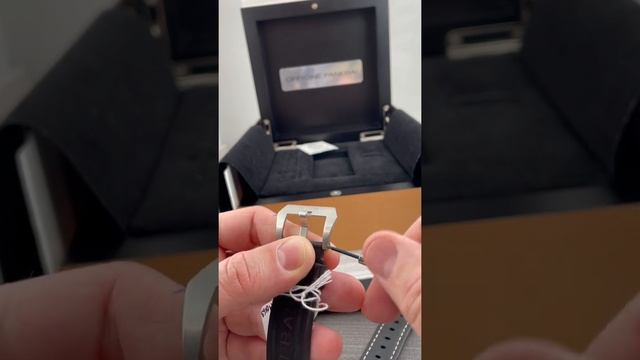 How to Change the Strap of a Panerai Watch | SwissWatchExpo смотреть онлайн