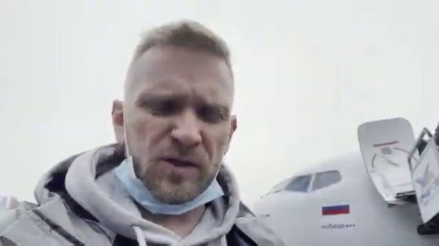 «12 часов задержки»: Москвич всё-таки улетел рейсом «Победы» в Москву