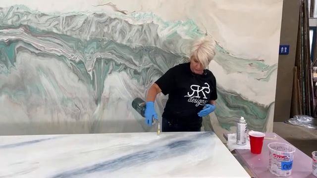 Tuesday Night Live / White marble countertops with blue undertones. смотреть онлайн