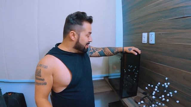 CHEFINHO GANHOU UM PC GAMER - Surpresa pro Chefinho смотреть онлайн