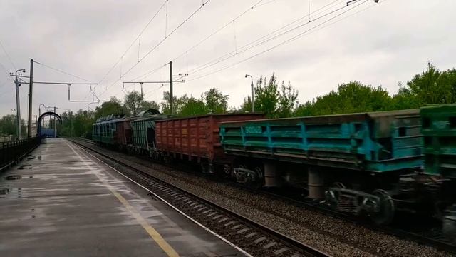 ВЛ80к-007 с грузовым по станции Зенит смотреть онлайн