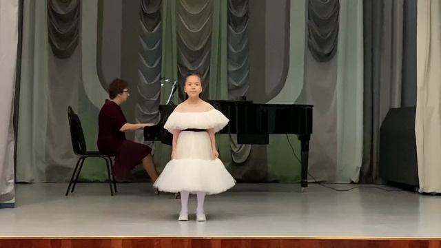 Диляра Успанова 7лет ( Великий музыкант ) смотреть онлайн