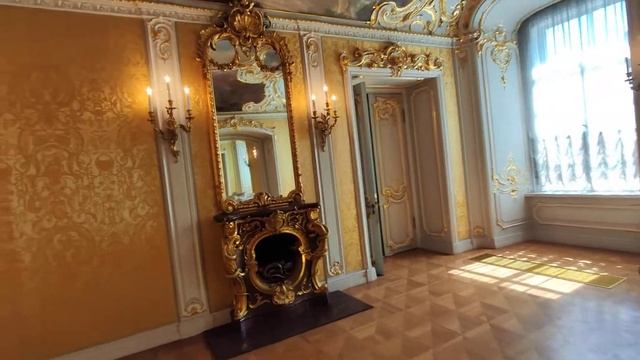 2021.05.28. Погода Петербург. 11:55. +16°. В Мраморном дворце. смотреть онлайн