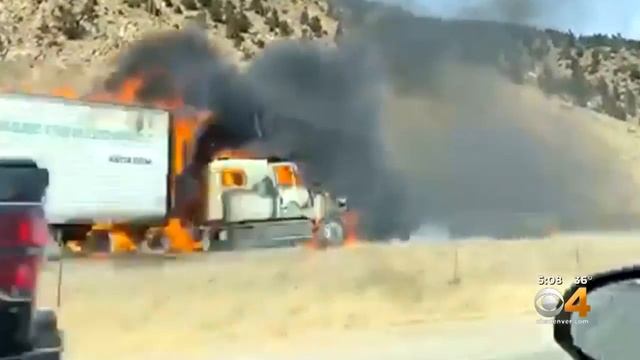 Semi Hauling Frozen Foods Catches Fire On I-70 смотреть онлайн