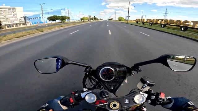 мои эмоции от Suzuki GSX-R 750 L4 смотреть онлайн