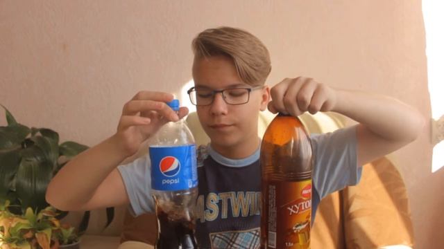 СМЕШАЛ НАПИТКИ ВМЕСТЕ И ВСЁ ВЫПИЛ -|- Пепси , квас , Лайм Мята смотреть онлайн