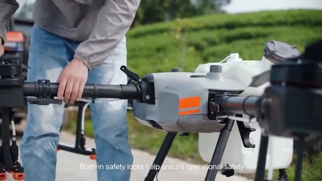 Introducing the New DJI Agras T30 Crop Spraying Wonder Drone смотреть онлайн