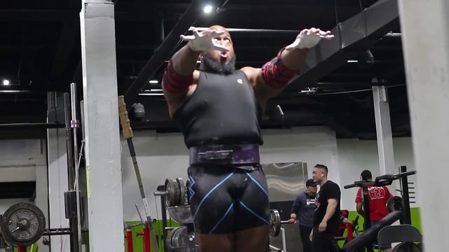 Black Tom Cruise goes for the 800 pound deadlift during weight loss transformation! смотреть онлайн