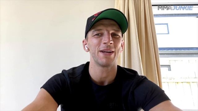 Dan Hooker thinks featherweight is best weight class for him ahead of UFC London смотреть онлайн