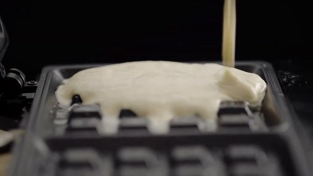 Wafflera Eléctrica Doble Antiadherente Winco 750W