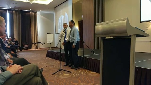 Американская песня от африканских братьев смотреть онлайн