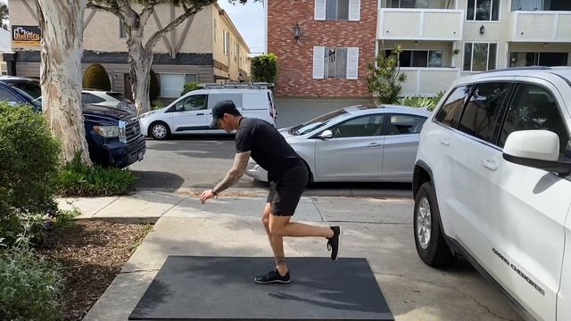 Single Leg RDL to Double Quick-Switch 90/90 смотреть онлайн