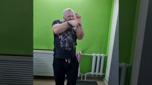 Как открыть наручники. Порвать. Сломать.