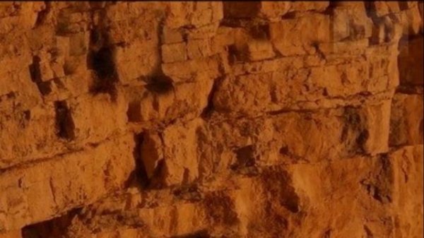 МАРСОХОД ПЕРСЕРВЕРАНС ОБНАРУЖИЛ ЛЮБОТЫТНУЮ ПЕЩЕРУ НА ПОВЕРХНОСТИ МАРСА.