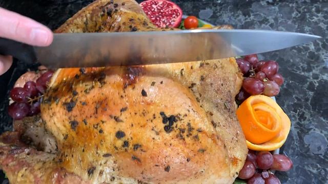 The BEST Thanksgiving Turkey Recipe | With EASY Carving Instructions смотреть онлайн