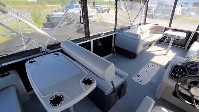 2022 Princecraft Vectra 25 RL 200 HP Mercury