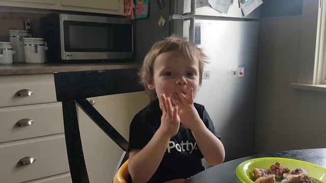 Connor blows kisses смотреть онлайн