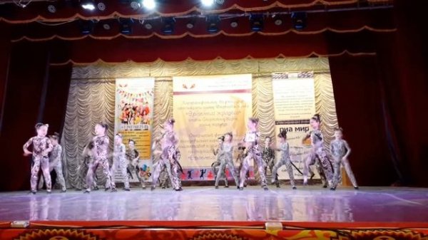 Наш    танец   лемуров