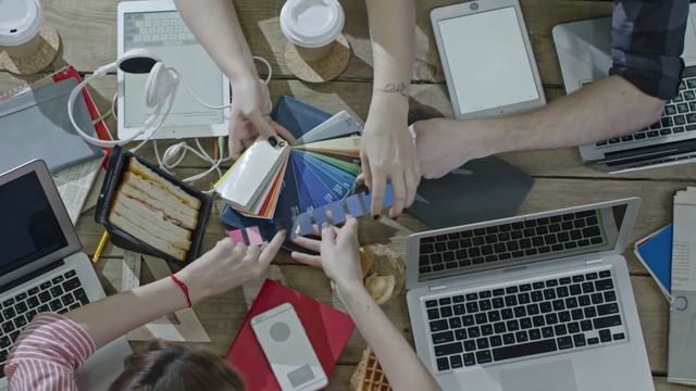 Branding Psychology Behind Building a Business (PLUS FREE DOWNLOAD) смотреть онлайн