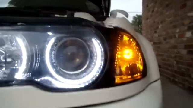 E46 LED angel eyes w/ flashers on смотреть онлайн