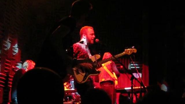 Wild Beasts - The Devil's Crayon (Live) смотреть онлайн