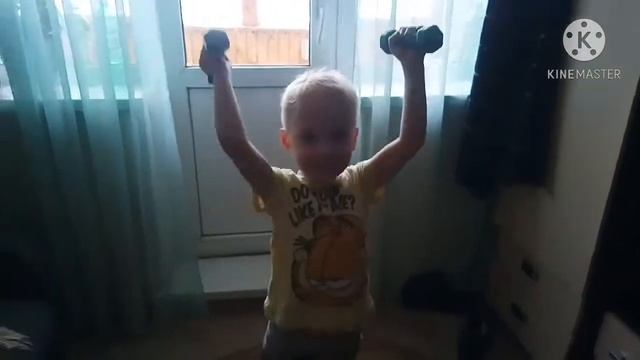 24 ЧАСА ФИЗКУЛЬТУРЫ ЧЕЛЛЕНДЖ!!! 5 ЛЕТНИЙ РЕБЁНОК ЗАНИМАЕТСЯ СПОРТОМ!!! смотреть онлайн
