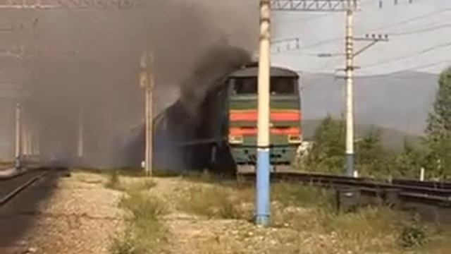 Поезд Тепловоз ЛЮБЭ Атас Клип смотреть онлайн