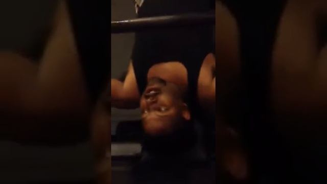 Marcus D Porter Imitation of weight lifter смотреть онлайн