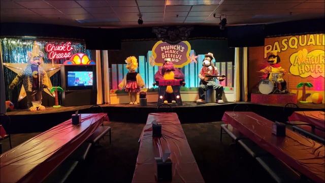 Down The Road смотреть онлайн