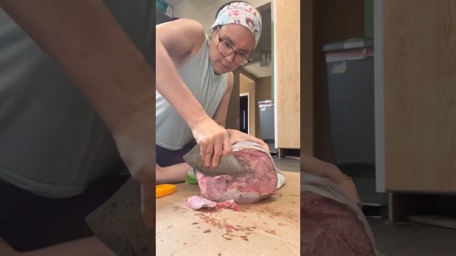 Getting moose meat for soup ASMR смотреть онлайн