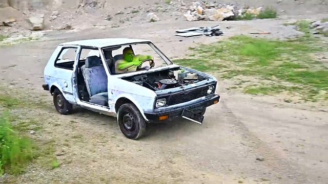 Hulk vs The Worst Car Ever смотреть онлайн