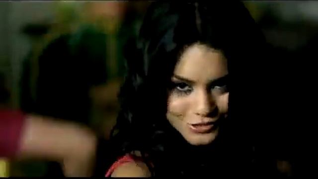 Vanessa Hudgens - Sneakernight.flv смотреть онлайн