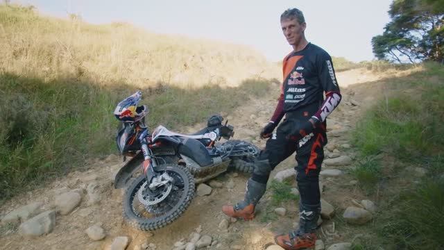 Крис Бирч. Турэндуро. Часть 12. Подъем упавшего мотоцикла