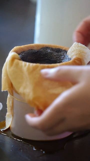 厨房纸巾代替咖啡滤纸实验 #咖啡 #机智生活 #生活小妙招