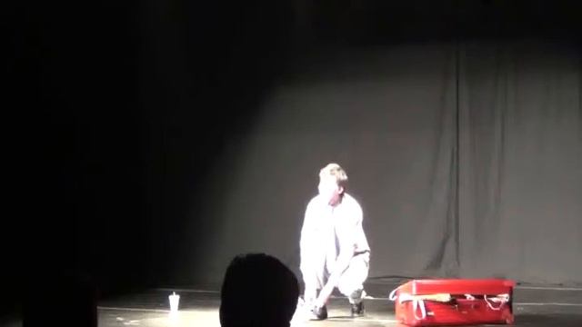 Diario de un loco, año 2000, 43 de abril (entre el día y la noche). смотреть онлайн