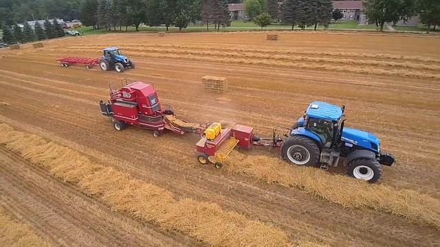 Bale Baron 4240T with New Holland T7 245 and BC5070 Hayliner смотреть онлайн