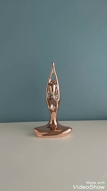 Vendeu Pérola Mundi , estatueta Yoga Vikrasána galvanizada cobre cli Larissa Campos do Jordão SP 🙏 смотреть онлайн