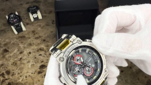 Casio G-Shock MTG B1000 Real vs Fake comparison