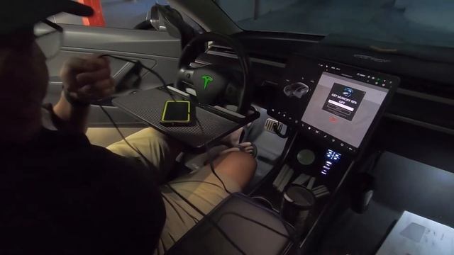 CarTray Table In Tesla Model 3!